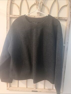 Banana Republic Charcoal Gray Crewneck Sweater